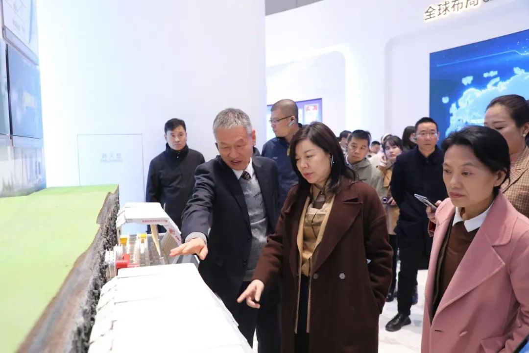 640_wx_fmt=jpeg&from=appmsg&wxfrom=5&wx_lazy=1&wx_co=1 (4).jpg